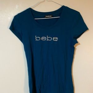 Scoop neck blue Bebe top